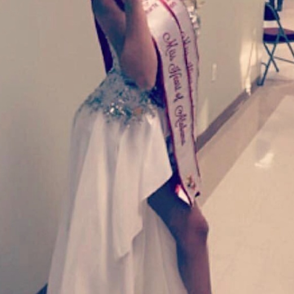 Your FAVORITE Posher @LuxResale - Picture 3 of 10